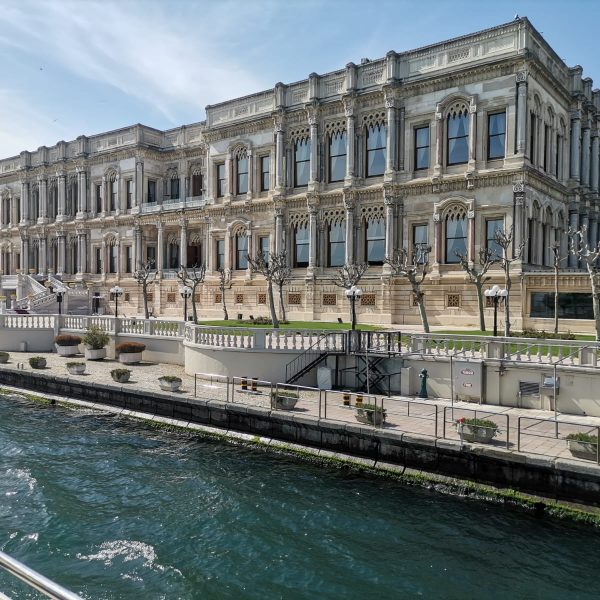 Dolmabahce Palace & Bosphorus Tour – Istanbul