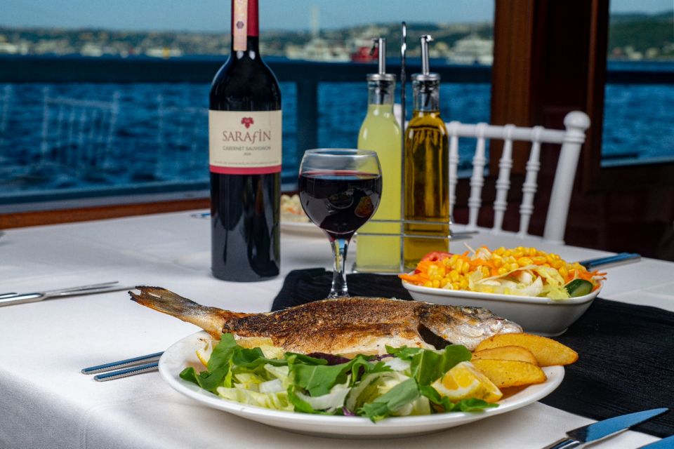 Istanbul Dinner Cruise (Bosphorus Boat Tour & Night Show)